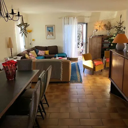 I Trovi Nyaraló Tavera